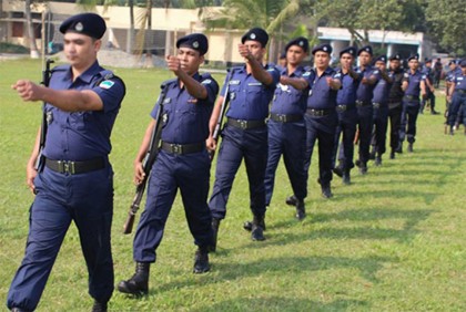 কনস্টেবল পদে নিয়োগ পেলেন ৩ হাজার