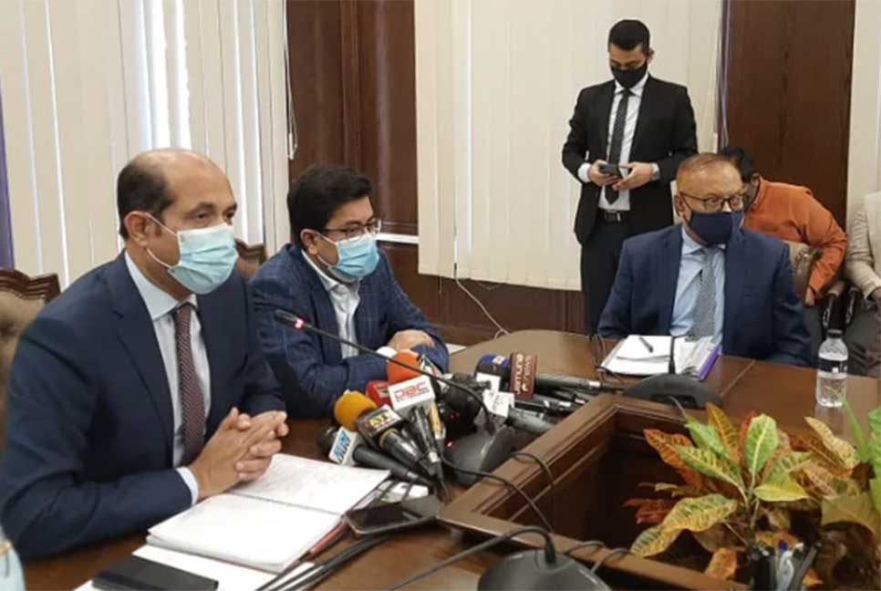 রাজধানীর গণপরিবহনে শৃঙ্খলা ফিরিয়ে আনা হবে : মেয়র তাপস

