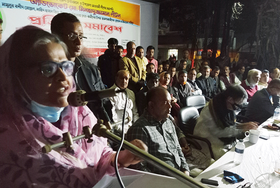 সোনাতলায় আওয়ামী লীগের ৩ নেতার ওপর হামলার প্রতিবাদ