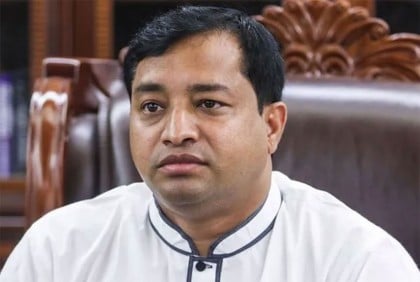 এবার জাহাঙ্গীরের বিরুদ্ধে ১০০ কোটি টাকার মানহানি মামলা