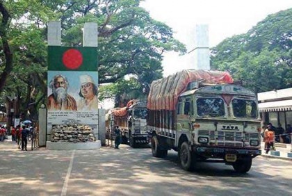 ওমিক্রন প্রতিরোধে সতর্ক অবস্থানে বেনাপোল বন্দর