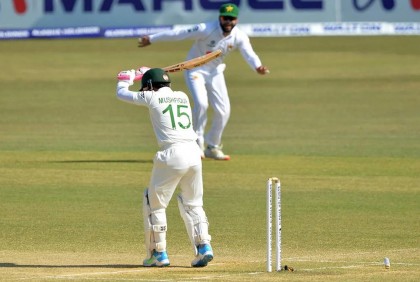 পাকিস্তানকে ২০২ রানের টার্গেট দিল টাইগাররা