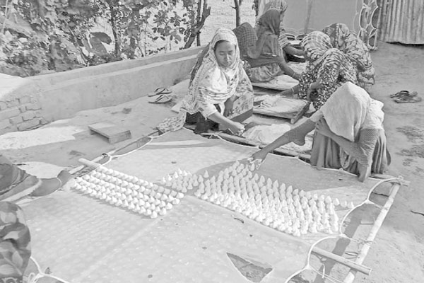 কুমড়াবড়িতে জীবন-জীবিকা