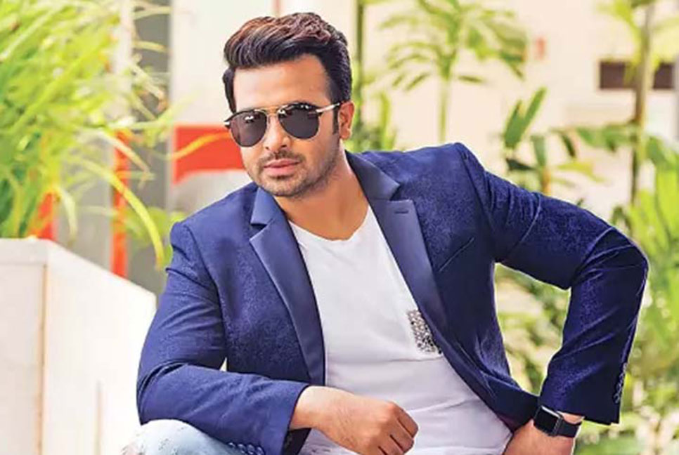 ব্যাংক হিসাব তলব নিয়ে কিছু বলতে চাননি শাকিব খান