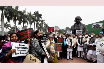 দূরত্ব মিটিয়ে ‘পাশাপাশি’ কংগ্রেস-তৃণমূল!