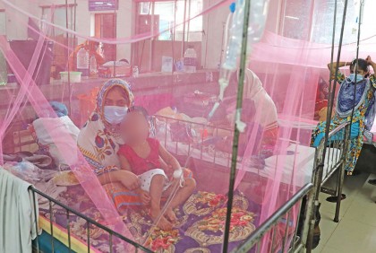 ২৪ ঘণ্টায় আরও ১২১ ডেঙ্গু রোগী হাসপাতালে ভর্তি

