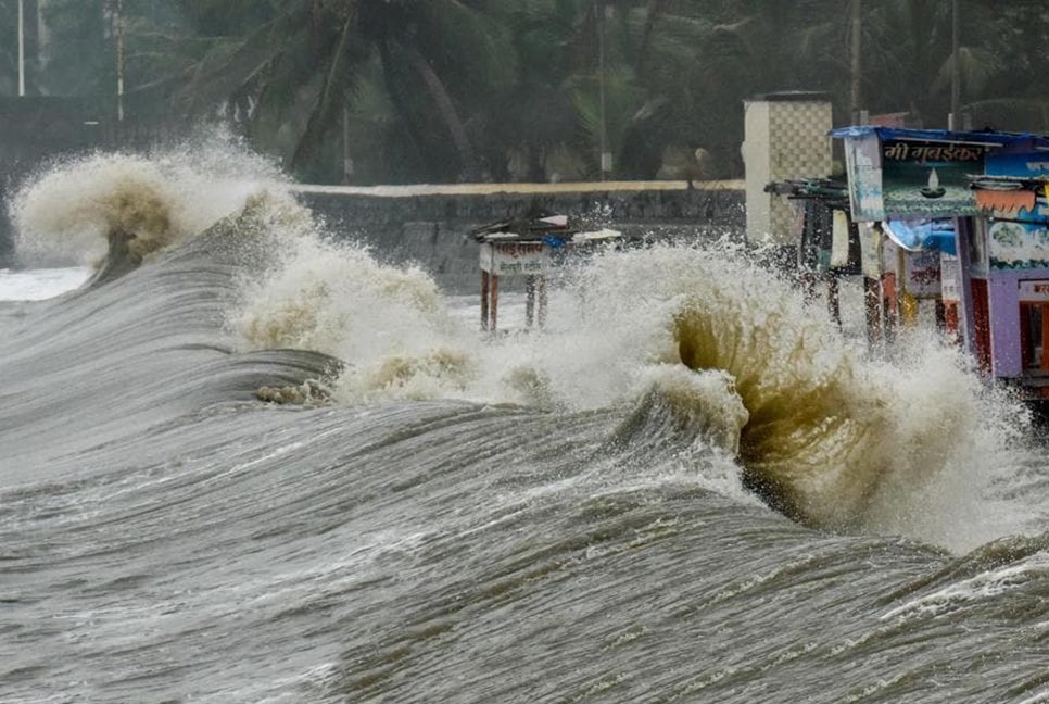 ধেয়ে আসছে ঘূর্ণিঝড় ‘জাওয়াদ’, ভারতে সর্বোচ্চ সতর্কতা