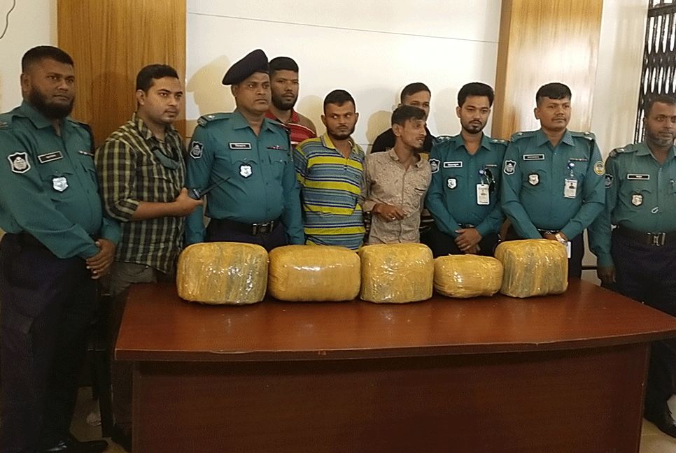 বরিশালে ২৫ কেজি গাঁজাসহ আটক ২