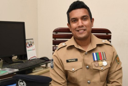 কি আর করা, মায়ার উপর তো কারো হাত নেই!