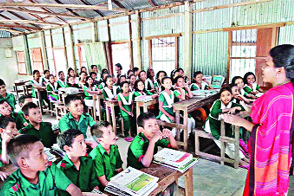 পার্বত্য চট্টগ্রামে শিক্ষার  হার ৫০ শতাংশ