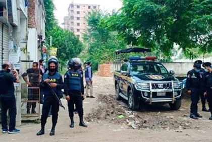 নীলফামারীতে জঙ্গি আস্তানা থেকে ৫ জনকে আটক  