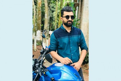 'নৌকার বিরুদ্ধে স্ট্যাটাস দিলে ধরি আনি ক্রসফায়ার করিয়াম' 