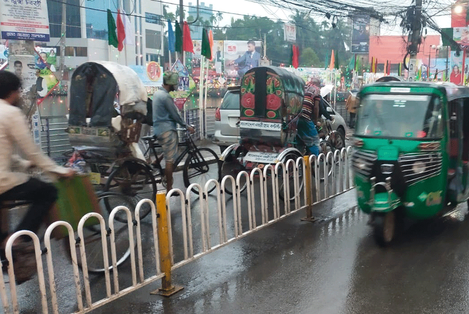 ঘূর্ণিঝড় জাওয়াদের প্রভাবে বরিশালে গুঁড়ি গুঁড়ি বৃষ্টি