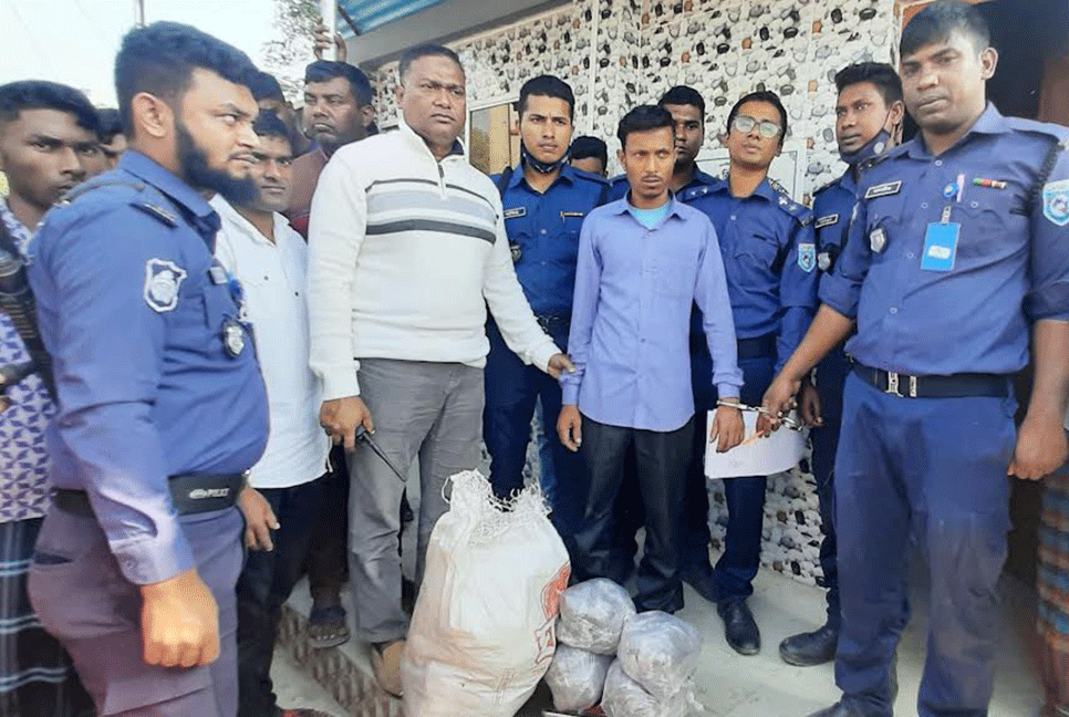 কুড়িগ্রামে মাদকসহ আটক ১