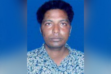 দাফনের পাঁচ বছর পর কবর থেকে তোলা হলো লাশ