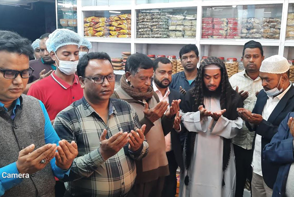 বগুড়ার পুন্ড্রনগরে আকবরিয়া মহাস্থান ক্যাফের উদ্বোধন
