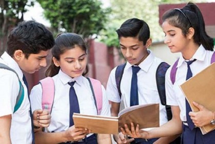 ১২ বছর না হলে নবম শ্রেণিতে ভর্তি নয়


