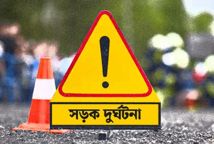 ট্রাক চাপায় প্রাণ গেল দুই ভ্যানযাত্রীর