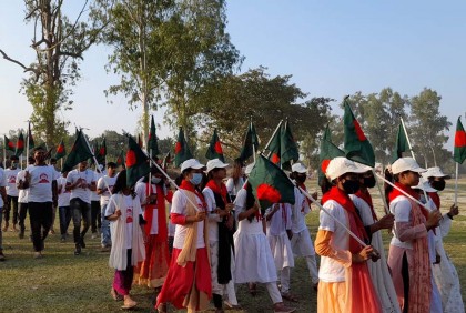 সোনাতলায় ব্যতিক্রমী কর্মসূচিতে বিজয়ের সুবর্ণজয়ন্তী পালিত