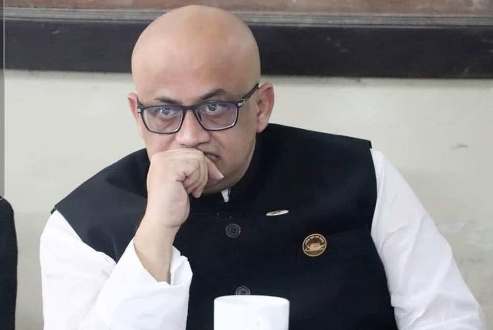 বরিশালে ডা. মুরাদ হাসানের বিরুদ্ধে মামলা খারিজ