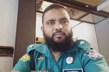 আড়াইহাজারে সড়ক দুর্ঘটনায় পুলিশ পরিদর্শক নিহত