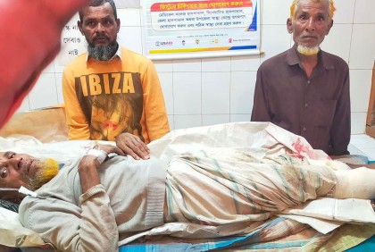 কালকিনিতে হাতুরিপেটা করে দুই পা ভাঙার অভিযোগ