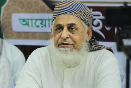 হেফাজতের সিনিয়র নায়েবে আমির হাসপাতালে 

