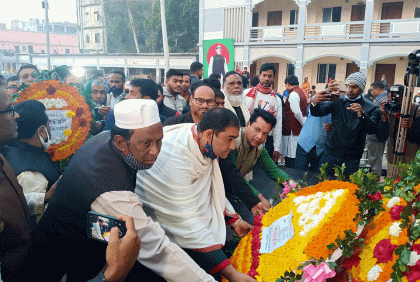 কালিয়াকৈরে বিজয় দিবসে শহীদদের প্রতি শ্রদ্ধা