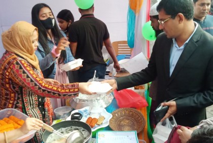 শেরপুরে জমজমাট পিঠা উৎসব