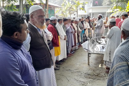 চেয়ারম্যান প্রার্থীর ‘প্রচারণার’ পিকআপ থেকে পড়ে দুই স্কুলশিক্ষার্থী নিহত
