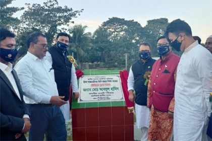ইটনা-আজমিরীগঞ্জ জিসি সড়ক পুনঃনির্মাণ কাজের ভিত্তিপ্রস্থর স্থাপন