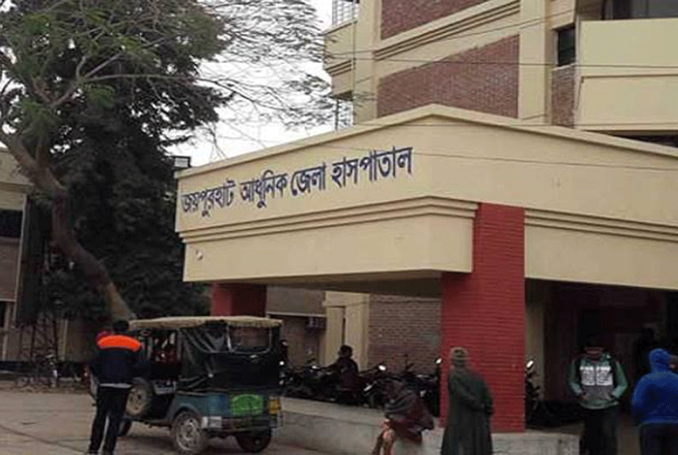 জয়পুরহাটে ভটভটি উল্টে কিশোরের মৃত্যু