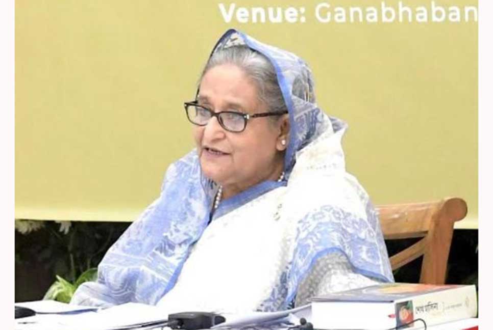 সকলের সঙ্গে সম্পর্ক অটুট রেখেই এগিয়ে যাবে বাংলাদেশ : প্রধানমন্ত্রী


