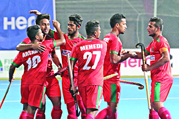 চার হারে বিদায়