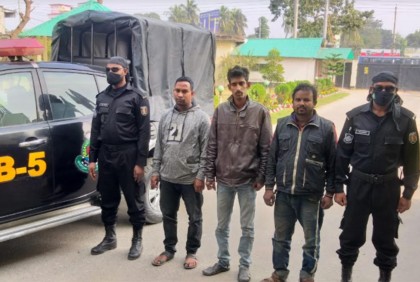 নাটোরে আন্তঃজেলা মোটরসাইকেল চোর চক্রের ৩ সদস্য আটক