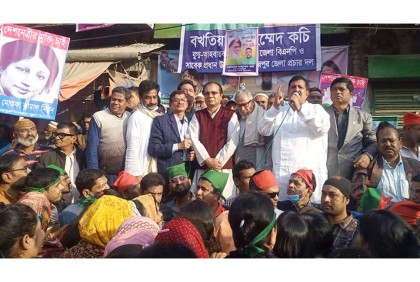 খালেদা জিয়াকে চিকিৎসার জন্য
বিদেশে পাঠানোর দাবি