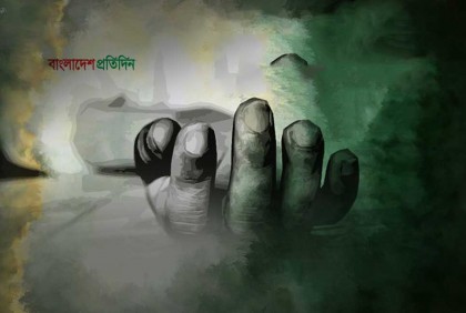 বিছানায় দুই মেয়ে, ফ্যানে ঝুলছিল মায়ের লাশ


