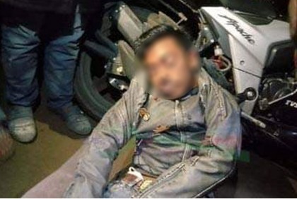 ঠাকুরগাঁওয়ে দেশীয় অস্ত্রসহ ছাত্রলীগ নেতা আটক