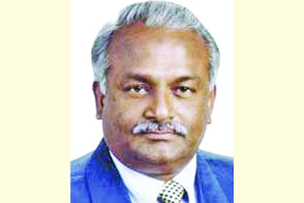 আলাল ডানে দুলাল যায় বাঁয়ে : তৈমূর
