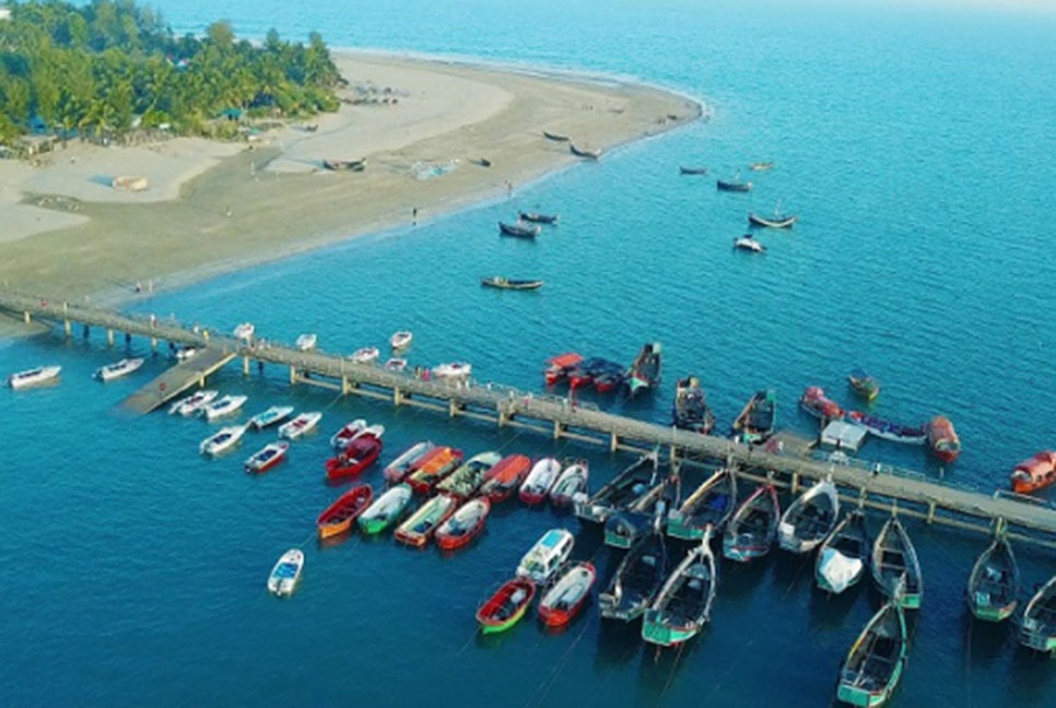 সেন্টমার্টিনে প্রবেশে নিষেধাজ্ঞা