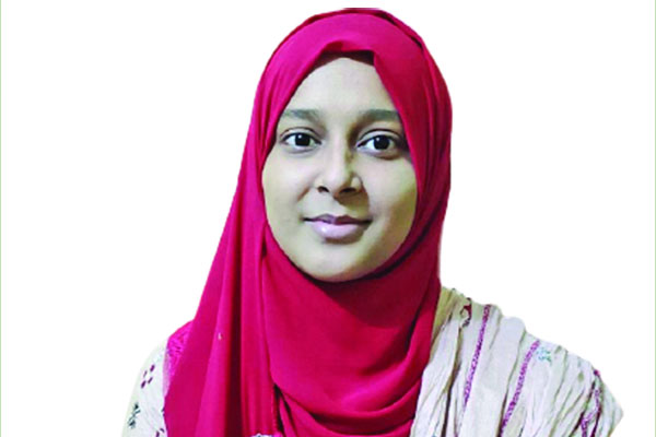 মাছ বেচে স্বাবলম্বী চৈতি