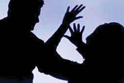 ঝিনাইদহে গৃহবধূকে পিটিয়ে হত্যার অভিযোগ 