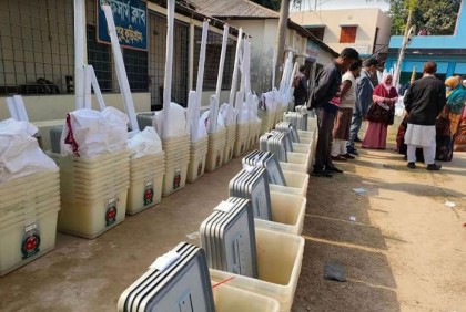 
কুড়িগ্রামে ২১ ইউনিয়নে নির্বাচনী সামগ্রী বিতরণ