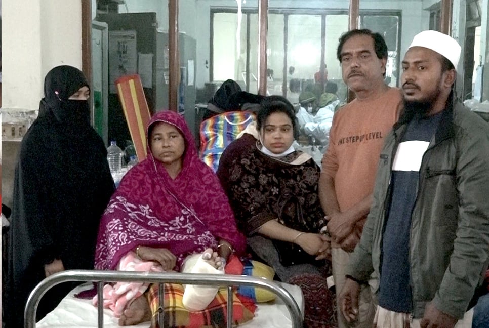 দুঃসহ স্মৃতি ভুলতে পারছেন না লঞ্চে অগ্নিদগ্ধরা
