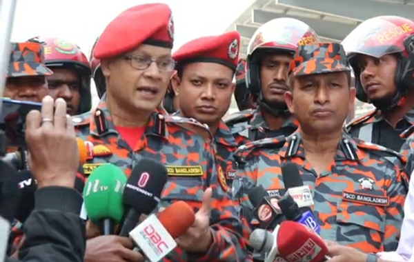 লঞ্চটি দ্রুত পাড়ে থামালে এত লোকের মৃত্যু হত না : ফায়ার সার্ভিস পরিচালক