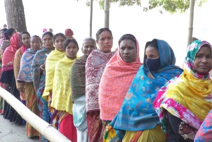 নীলফামারীতে ১২ ইউনিয়নে ভোটগ্রহণ চলছে