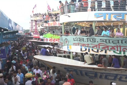 ভীতি ছড়াচ্ছে লঞ্চে অগ্নিকাণ্ড; আধুনিক অগ্নিনির্বাপণ ব্যবস্থা প্রবর্তন জরুরি