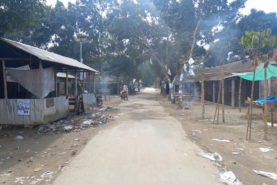 গ্রেফতার আতঙ্কে পুরুষশূন্য ৬ গ্রাম