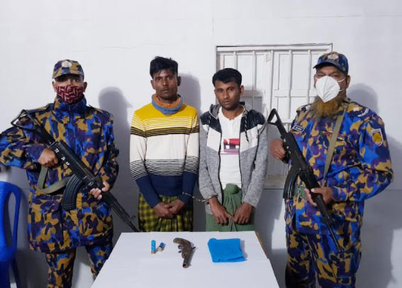টেকনাফে অস্ত্র ও কার্তুজসহ দুই রোহিঙ্গা সন্ত্রাসী আটক