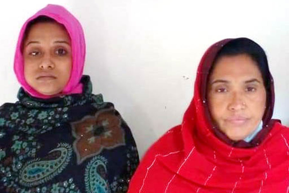 হেরোইন বিক্রির সময় মা-মেয়ে গ্রেফতার